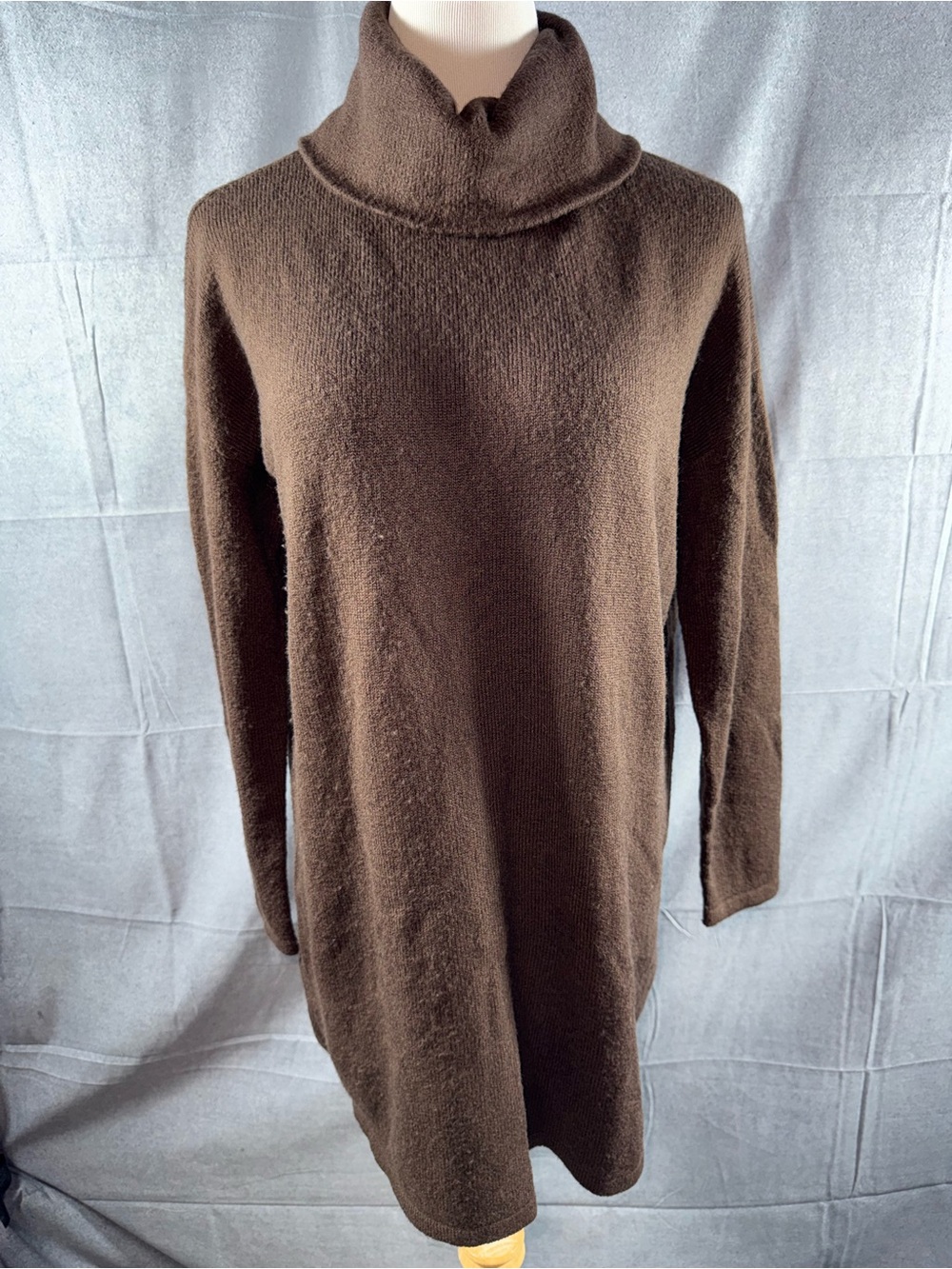 2946-Forever 21 Chocolate Brown Turtleneck Sweater Dress